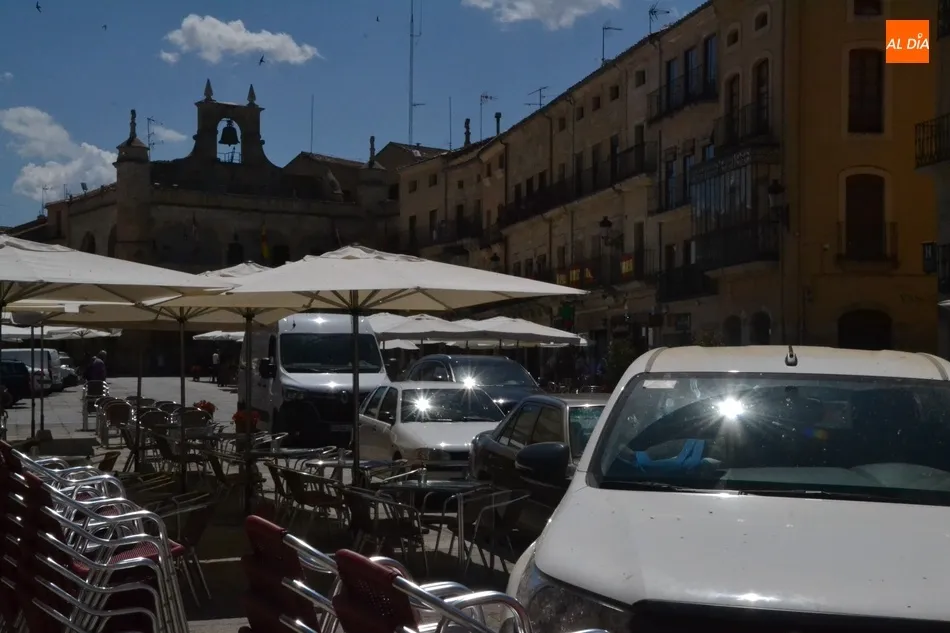 Los vehículos dicen adiós a la Plaza Mayor hasta el mes de septiembre  