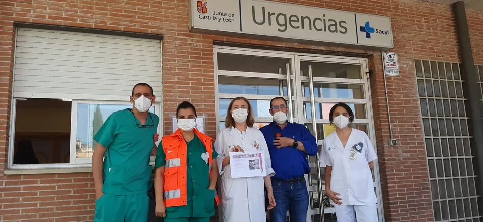 Foto 4 - Los &lsquo;Corazones con Bata&rsquo; llegan a Pe&ntilde;aranda para agradecer la entrega de quienes se han...