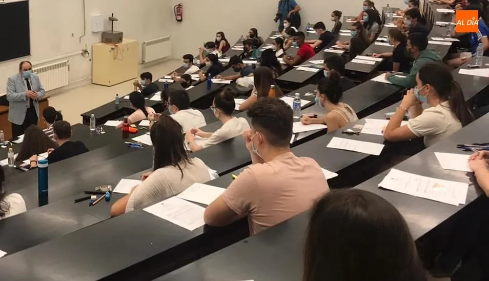 Foto 4 - Nervios, ilusi&oacute;n y medidas de seguridad para m&aacute;s de 3.000 estudiantes en la EBAU del distrito de...