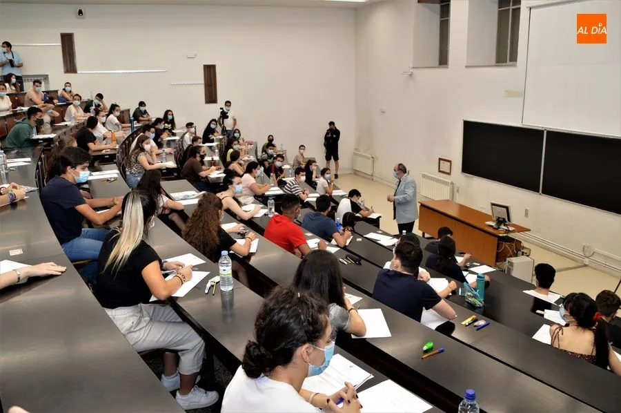 Foto 6 - Nervios, ilusi&oacute;n y medidas de seguridad para m&aacute;s de 3.000 estudiantes en la EBAU del distrito de...