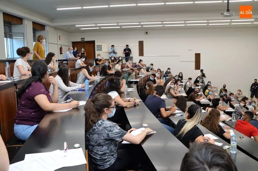 Foto 5 - Nervios, ilusi&oacute;n y medidas de seguridad para m&aacute;s de 3.000 estudiantes en la EBAU del distrito de...