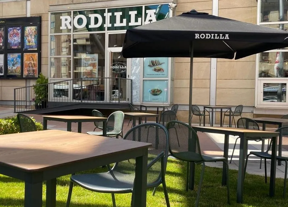 Foto 2 - Rodilla vuelve a sus or&iacute;genes y abre su primer local en Salamanca  