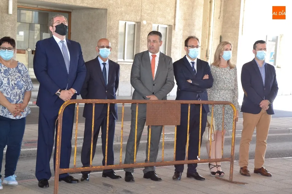 Foto 6 - Reabre al libre tr&aacute;nsito &ldquo;la frontera m&aacute;s antigua de Europa&rdquo; tras 107 d&iacute;as de cierre  