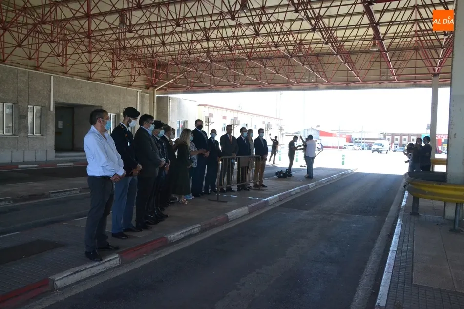 Foto 4 - Reabre al libre tr&aacute;nsito &ldquo;la frontera m&aacute;s antigua de Europa&rdquo; tras 107 d&iacute;as de cierre  