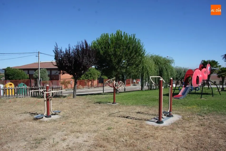 Foto 10 - El Ayuntamiento mejora los parques infantiles y aumenta la oferta de juego  