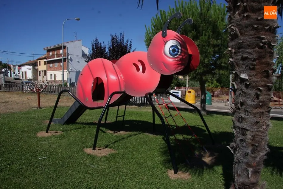 Foto 9 - El Ayuntamiento mejora los parques infantiles y aumenta la oferta de juego  