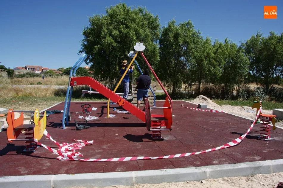 Foto 6 - El Ayuntamiento mejora los parques infantiles y aumenta la oferta de juego  