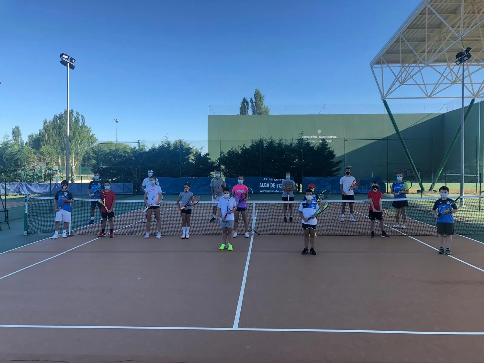 Participantes en el Campus de Verano del Club de Tenis Alba de Tormes / Club Tenis Alba de Tormes