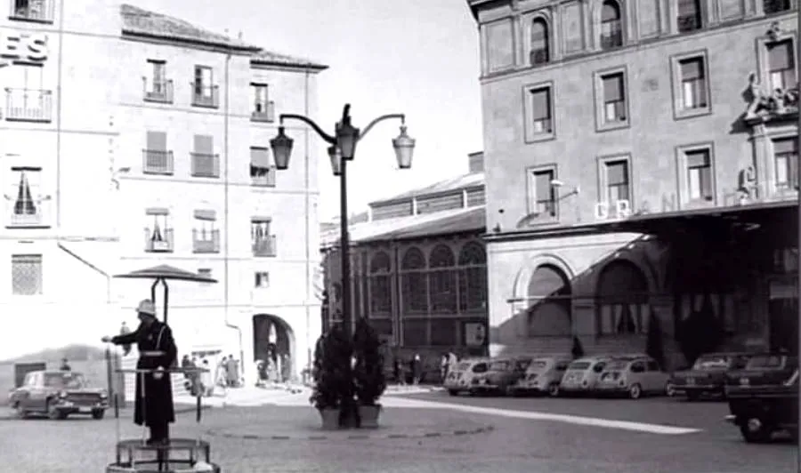 La plaza Poeta Iglesias a mediados del XX