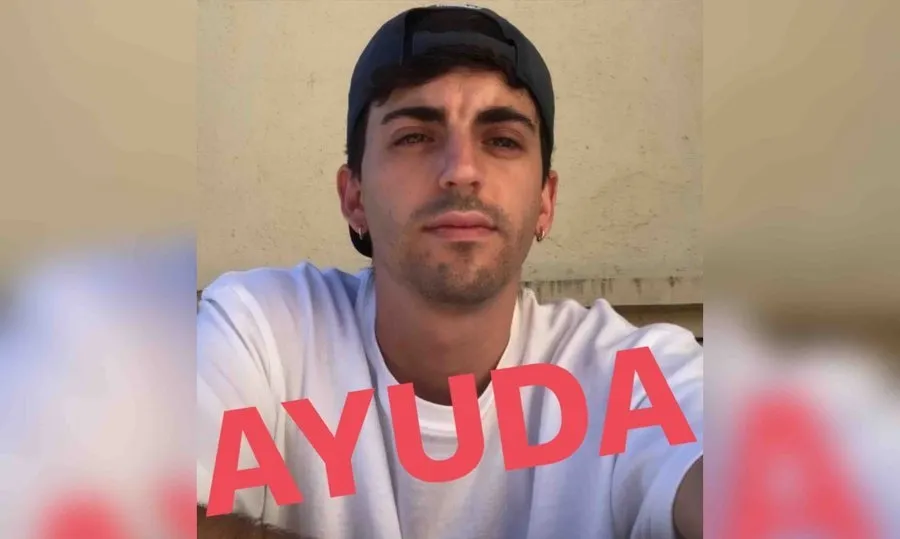 Carlos, el hijo de los antiguos propietarios de la Librería Hydria, ha impulsado esta campaña de donaciones