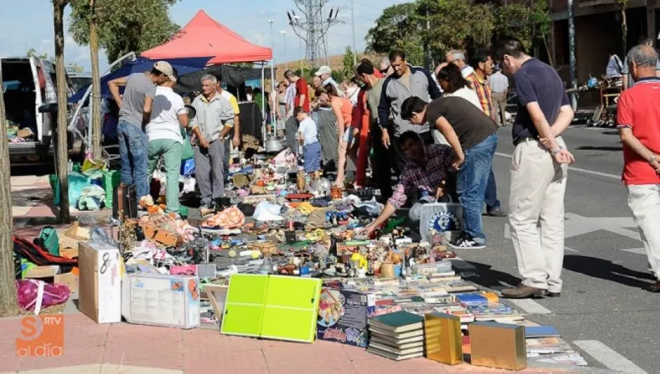 El rastro de la Aldehuela recupera su actividad pero con las condiciones sanitarias actuales