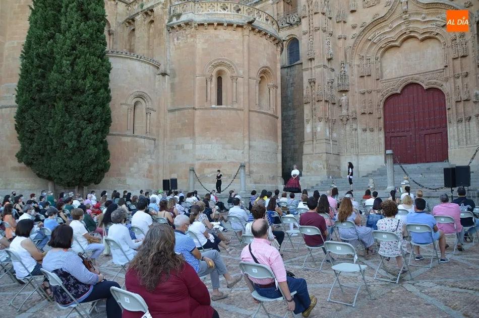 Foto 2 - Estreno solidario de la obra &lsquo;Mintiendo su nombre&rsquo; en el Patio Chico&nbsp;
