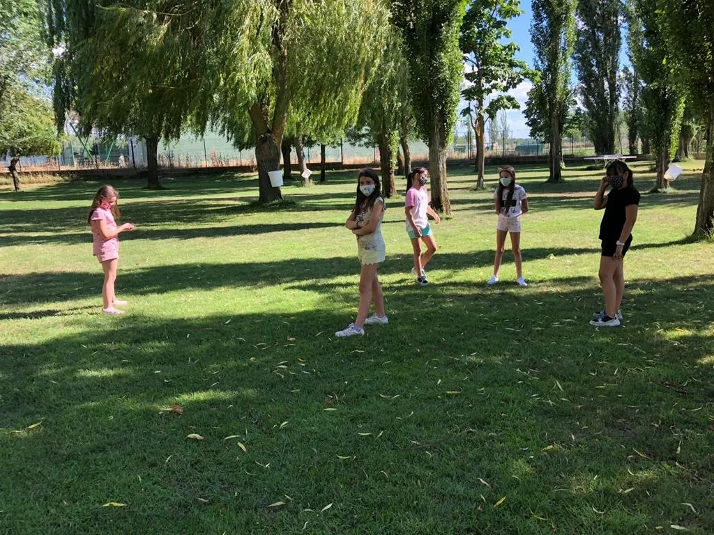 Foto 8 - Actividades l&uacute;dicas y mucha diversi&oacute;n se dan cita en la ludoteca de Alba de Tormes