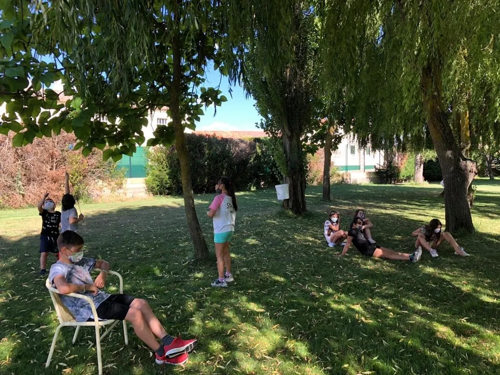 Foto 6 - Actividades l&uacute;dicas y mucha diversi&oacute;n se dan cita en la ludoteca de Alba de Tormes