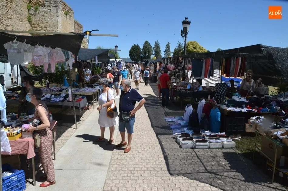 Foto 11 - Retorna el mercadillo sabatino iniciando la nueva normalidad con nuevo emplazamiento  