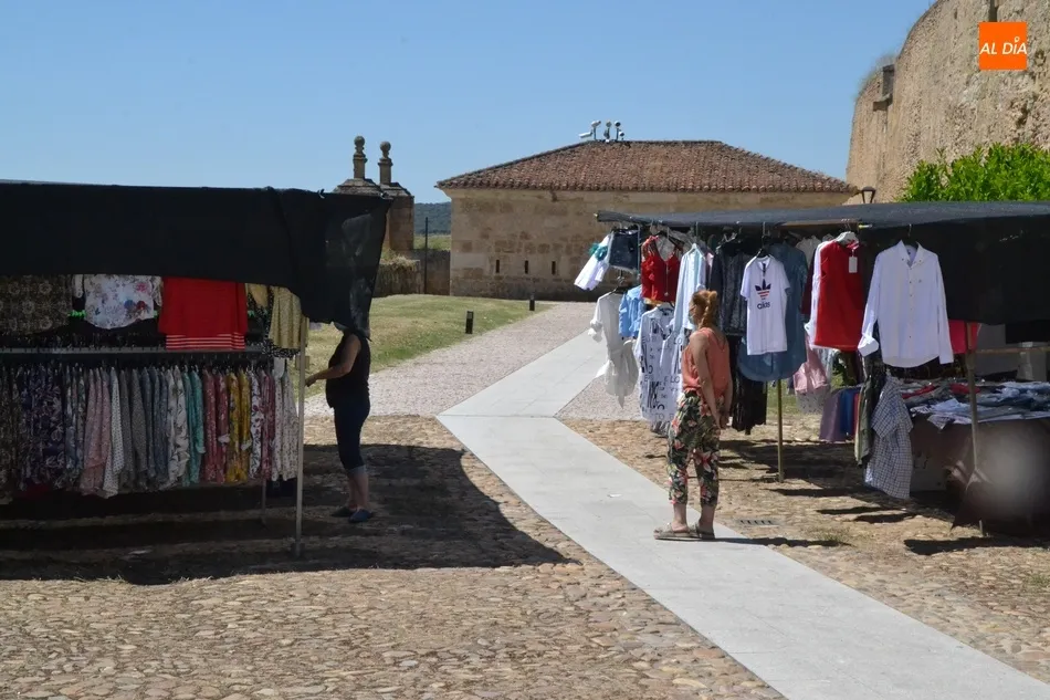 Foto 8 - Retorna el mercadillo sabatino iniciando la nueva normalidad con nuevo emplazamiento  