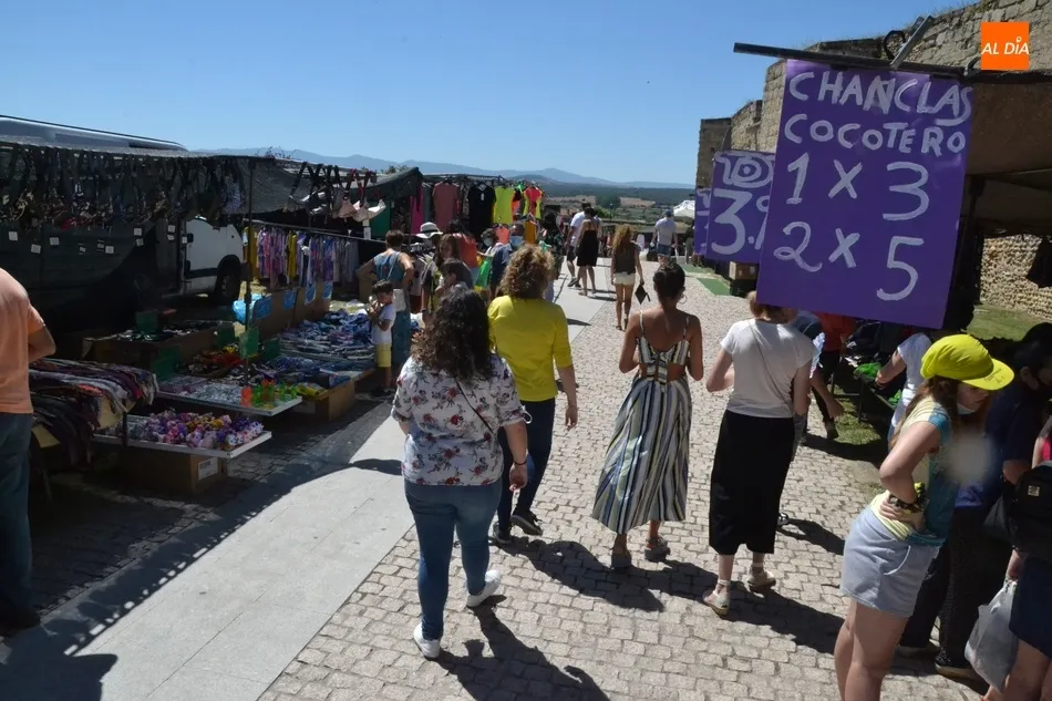 Foto 5 - Retorna el mercadillo sabatino iniciando la nueva normalidad con nuevo emplazamiento  