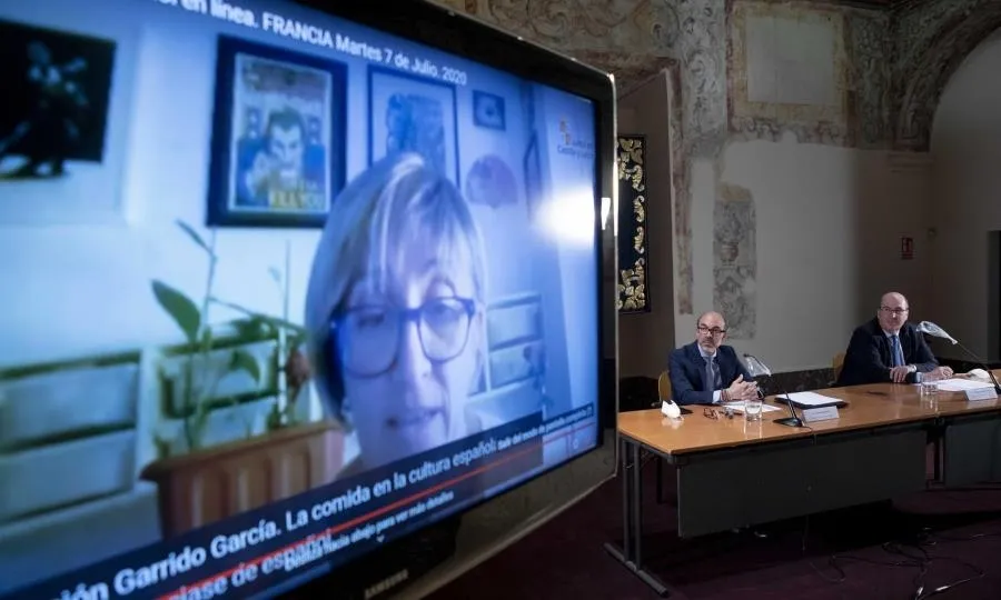 Javier Ortega, consejero de Cultura y Turismo, presenta en rueda de prensa las acciones de promoción del español. Foto JCYL