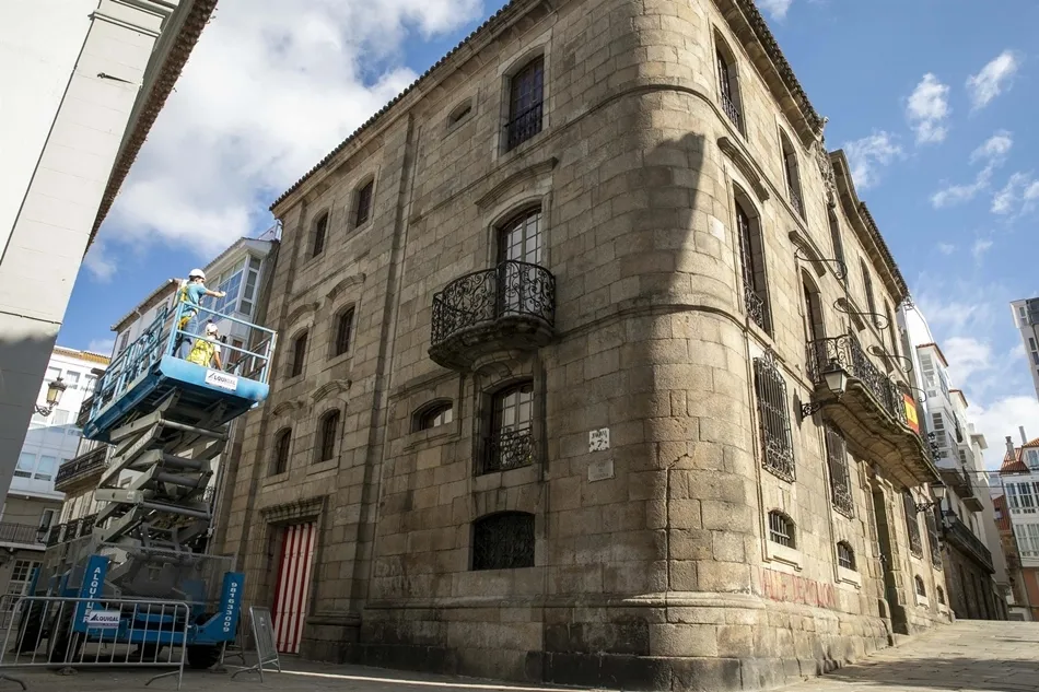 Exterior de la Casa Cornide, en venta