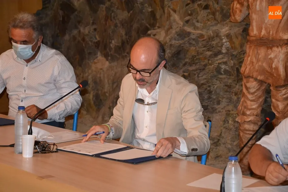Foto 7 - Renovado el convenio de colaboraci&oacute;n de Siega Verde con el objetivo de que &ldquo;salga al mundo&rdquo;  