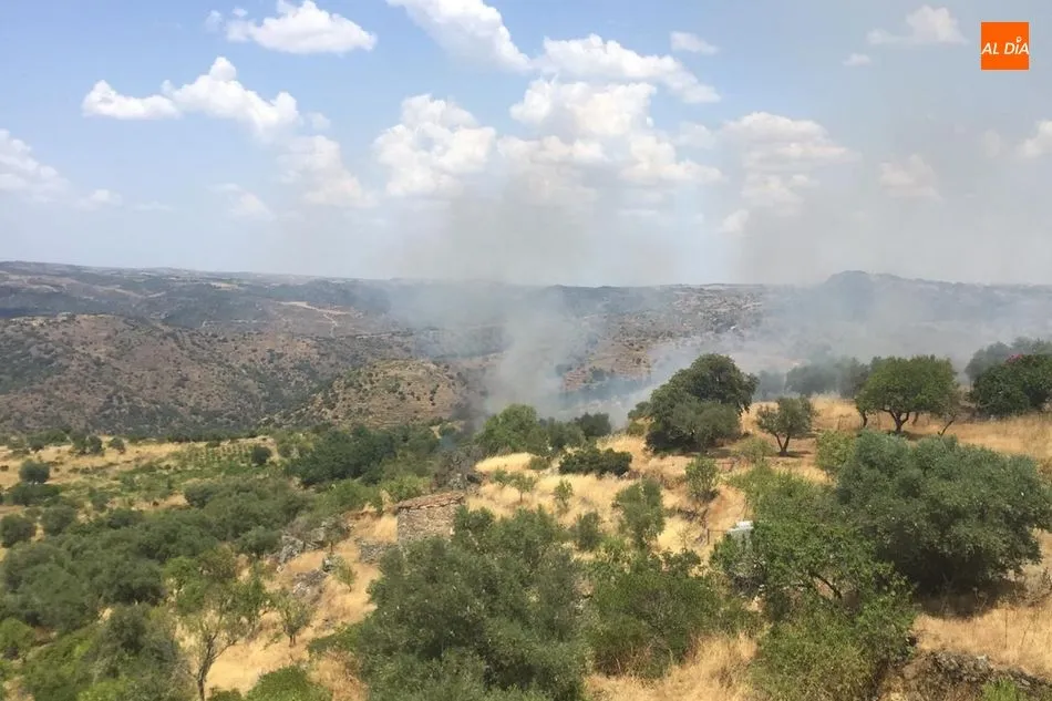 Controlado un incendio en Villarino en las proximidades del casco urbano  