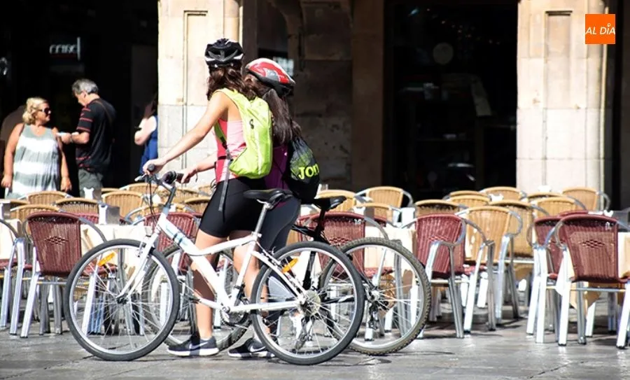 Los expertos recomiendan evitar las horas más calurosas del día para practicar actividades al aire libre