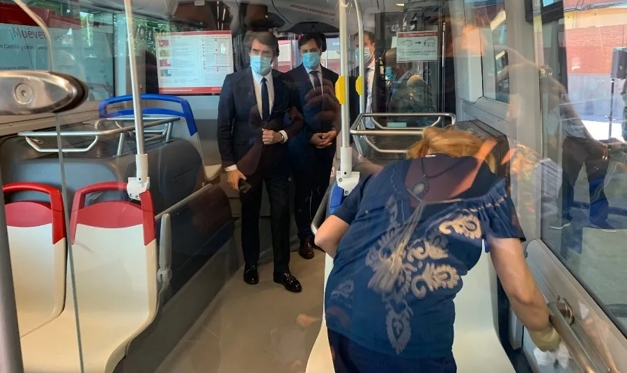 Foto 2 - El transporte metropolitano de Salamanca logra la certificaci&oacute;n Aenor con sus medidas anti-covid