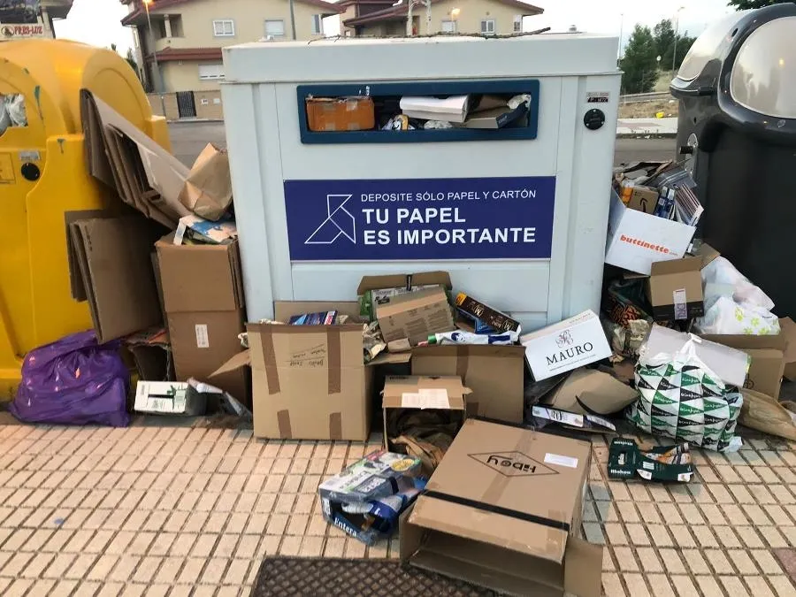 Foto 3 - Quejas por la recogida de residuos para el reciclaje en la provincia