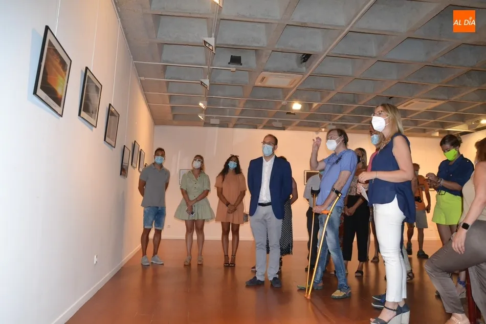 Inaugurada una exposición de fotografías del Oeste salmantino mostradas en ‘Tu Tiempo’ de...