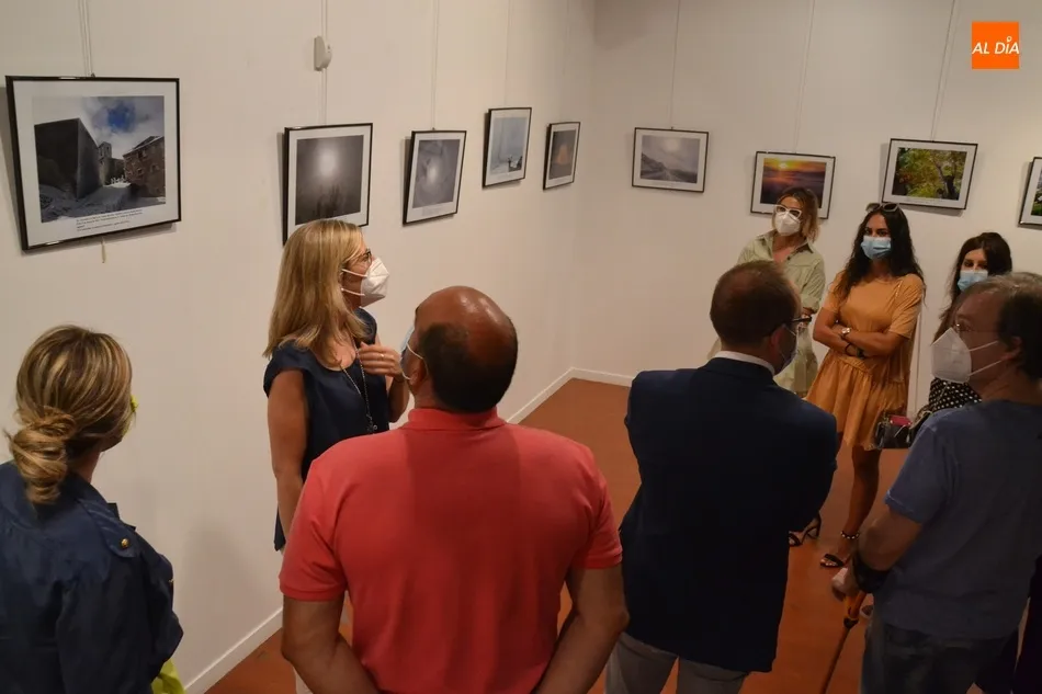 Foto 7 - Inaugurada una exposici&oacute;n de fotograf&iacute;as del Oeste salmantino mostradas en &lsquo;Tu Tiempo&rsquo; de...