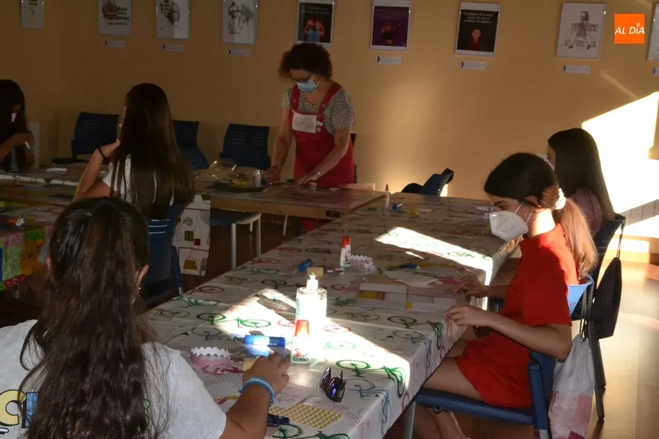 Foto 4 - El Espacio i abre con scrap sus actividades veraniegas para j&oacute;venes  