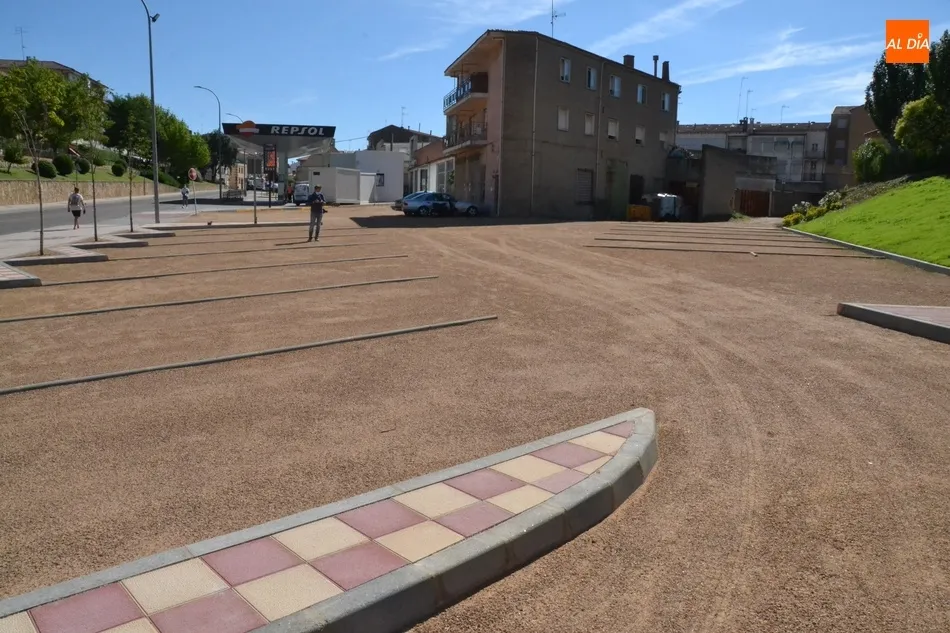 Foto 2 - Entra en funcionamiento el parking de autocaravanas creado en la Avenida de Portugal  