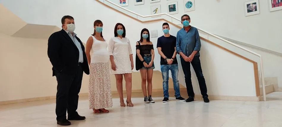 Acto de incorporación de los dos alumnos en prácticas en el Museo de Arte Contemporáneo - Ayto. Santa Marta