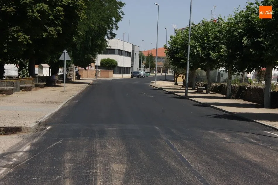Foto 4 - La Diputaci&oacute;n refuerza el firme de los accesos a Vitigudino desde Yecla de Yeltes y Moronta  