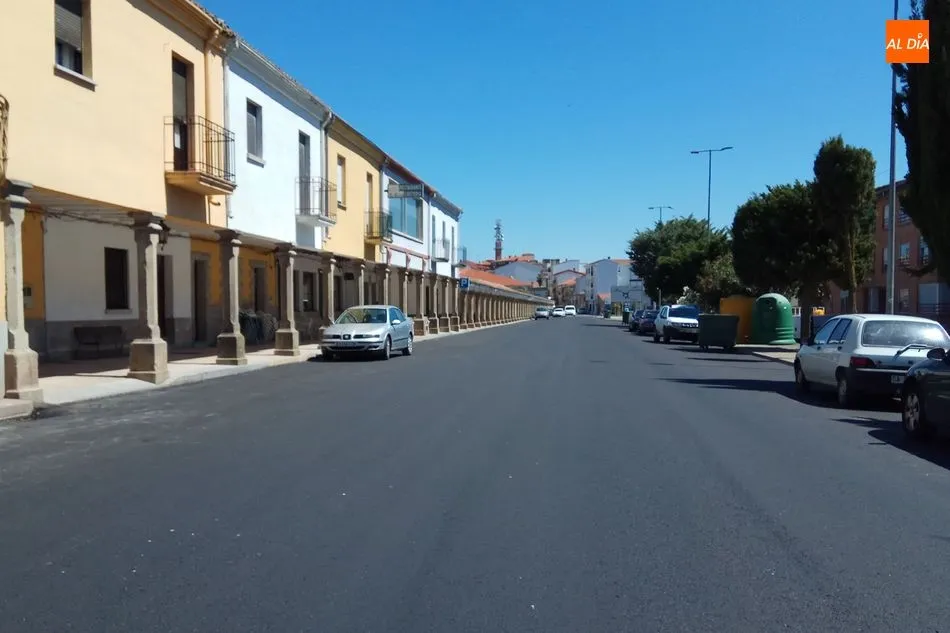 Foto 3 - La Diputaci&oacute;n refuerza el firme de los accesos a Vitigudino desde Yecla de Yeltes y Moronta  