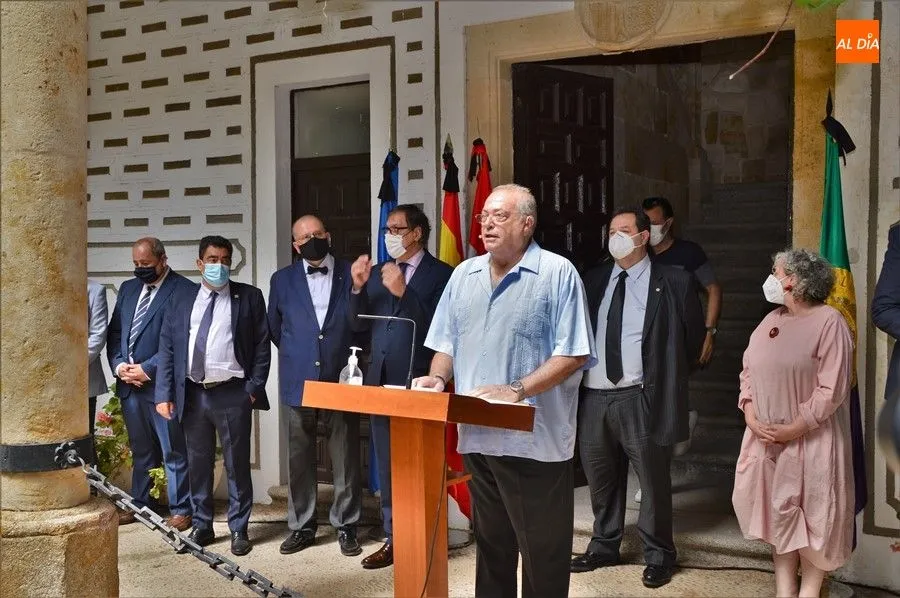 Homenaje a las víctimas del coronavirus en la Cámara de Comercio de Salamanca