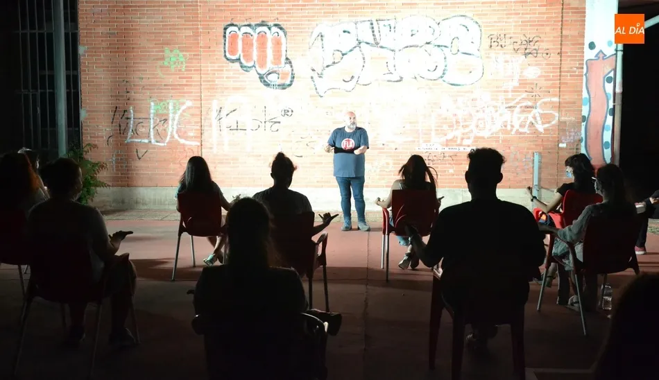 El IES Fray Diego alberga el divertido estreno de ‘Teatro Escondido’ de la mano de Félix Albo  