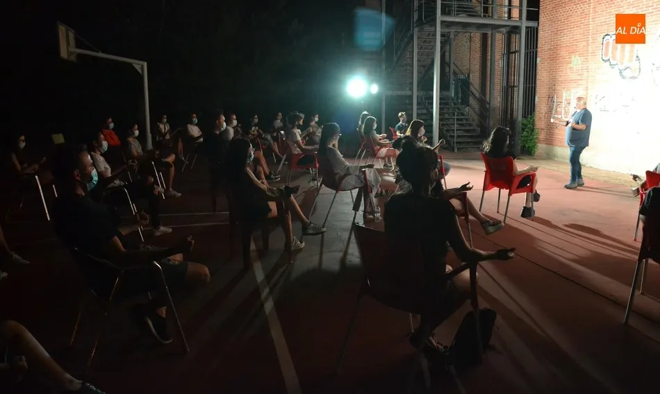 Foto 10 - El IES Fray Diego alberga el divertido estreno de &lsquo;Teatro Escondido&rsquo; de la mano de F&eacute;lix Albo  