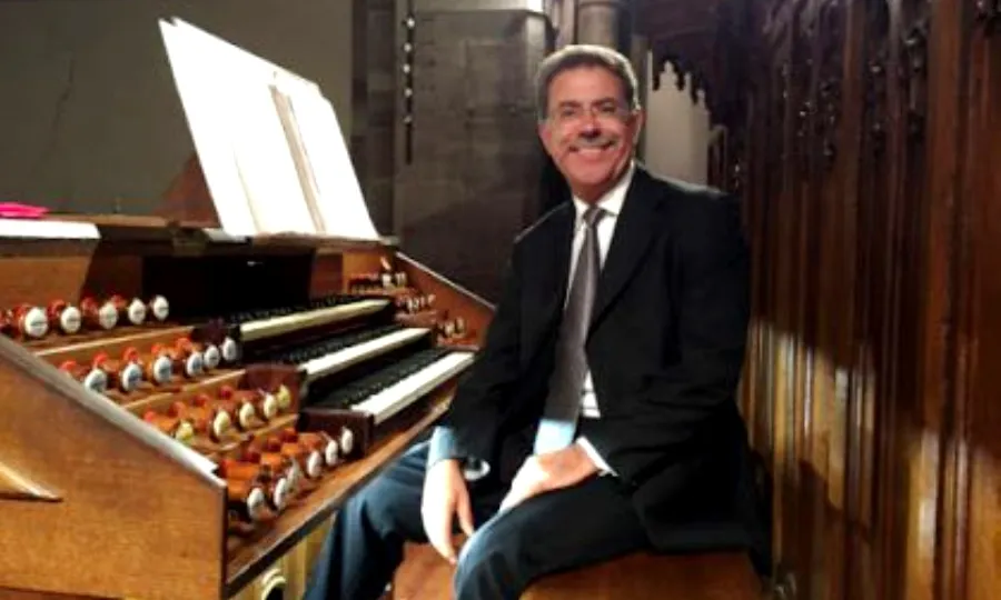 El organista Juan Paradell en un concierto anterior