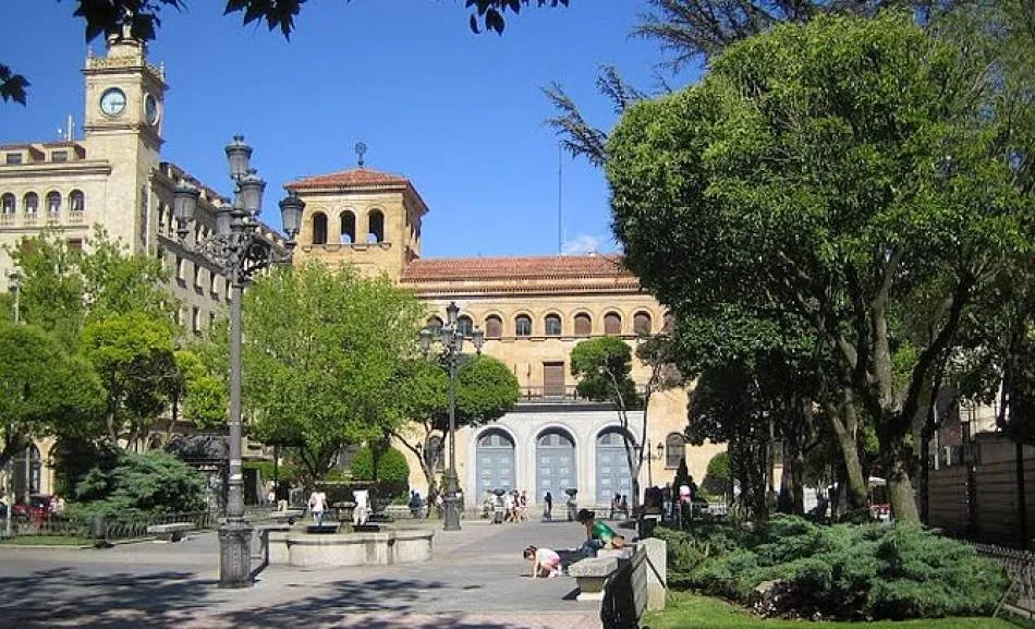 La plaza de los Bandos cambiará su imagen con la reforma que realizará el Ayuntamiento