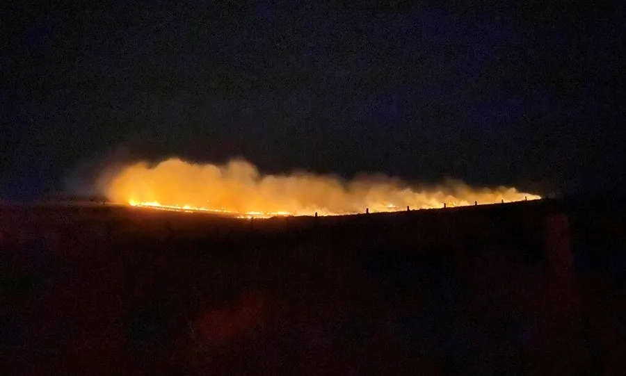 Foto 5 - Susto en Montejo por un fuego de pastos junto al pantano de Santa Teresa