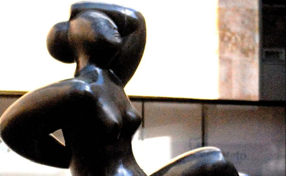 Pieza de Hipólito Pérez Calvo, el escultor zamorano radicado en Salamanca a quien siempre asociamos a la maestría de la talla religiosa | AMADOR MARTÍN