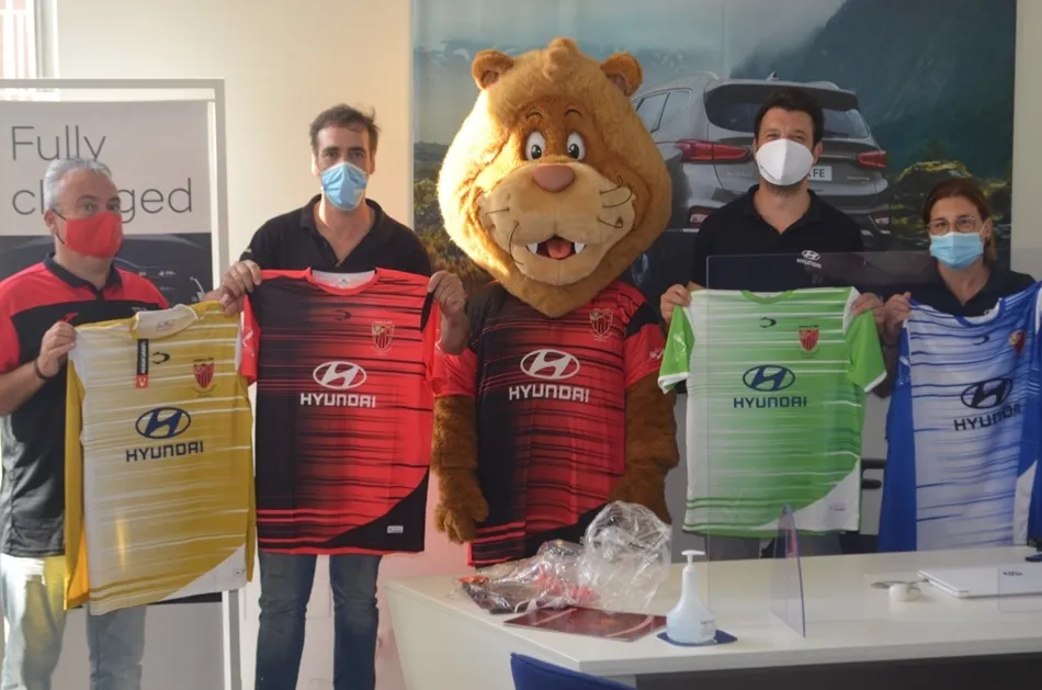 Presentación de la nueva equipación del Sporting Carbajosa