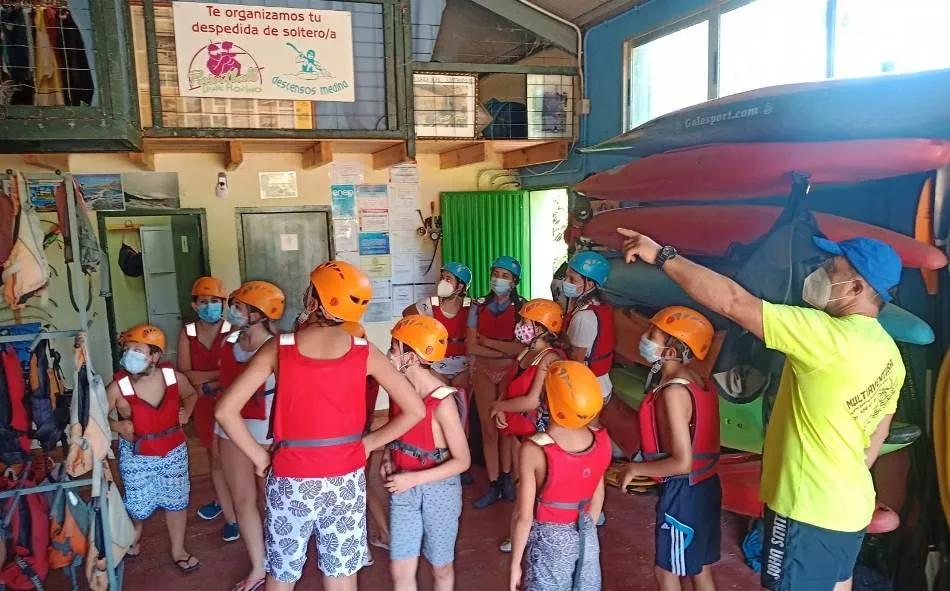 Foto 2 - Una sesi&oacute;n de pirag&uuml;ismo y paddle surf abre las actividades multiaventura del &lsquo;Verano Joven&rsquo;  