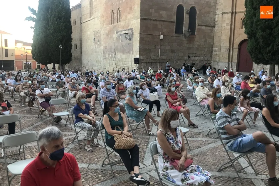 Foto 5 - El Patio Chico acoge el estreno de &lsquo;Salamancabraza&rsquo; con la compa&ntilde;&iacute;a Intrussi&oacute;n Teatro