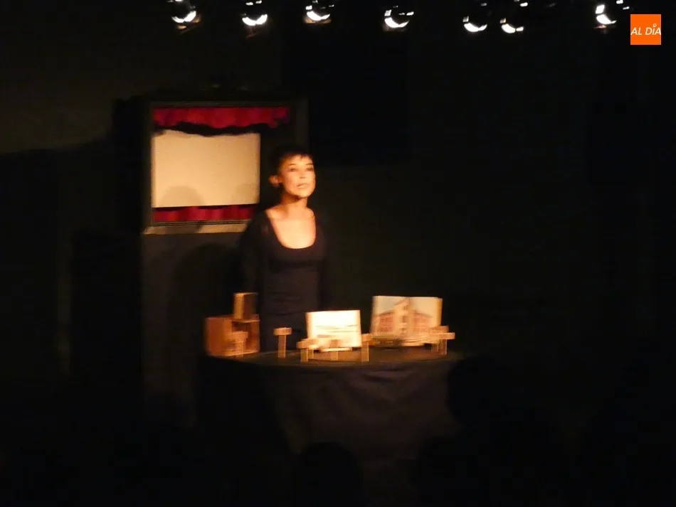 Foto 9 - &ldquo;El poeta y el verso&rdquo; de Katua&Galea deleita a Cordovilla