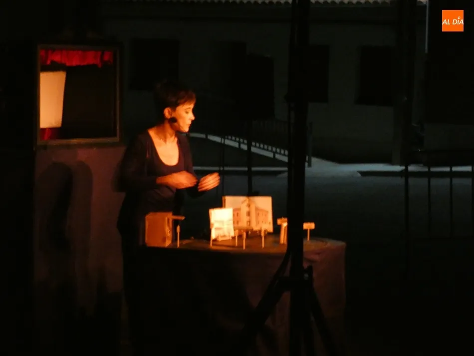 Foto 8 - &ldquo;El poeta y el verso&rdquo; de Katua&Galea deleita a Cordovilla