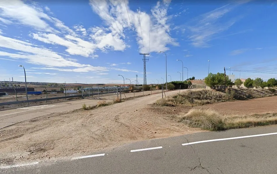 El futuro centro de protección animal se ubicará cerca de Mercasalamanca - Google Maps