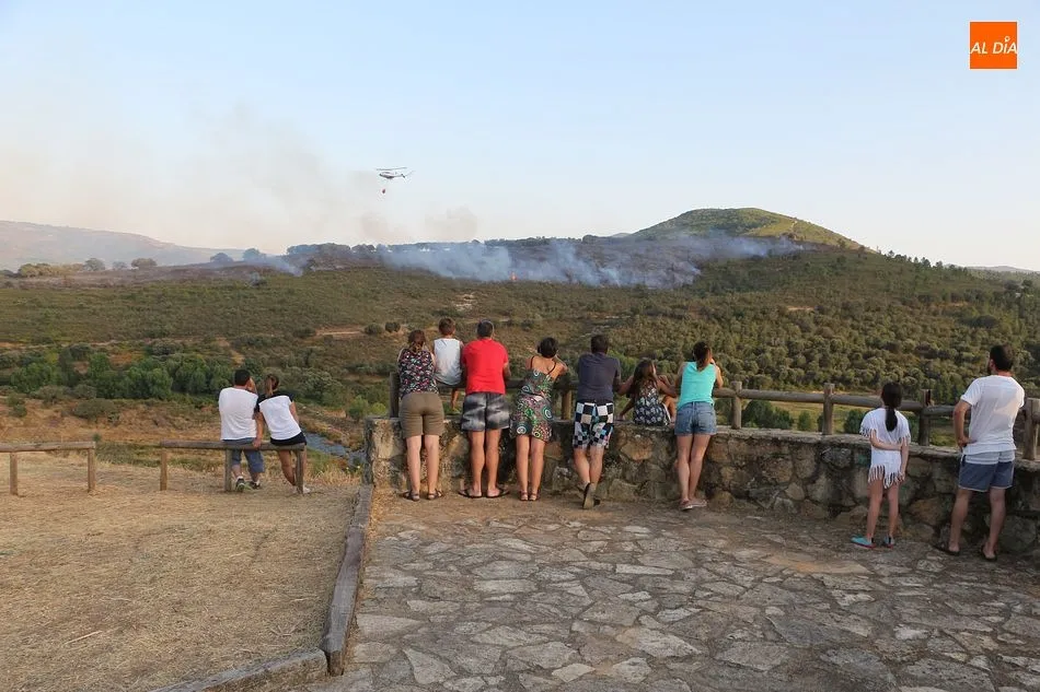 Foto 5 - El gran incendio entre Valdelageve y Sotoserrano calcina m&aacute;s de 30 hect&aacute;reas de monte