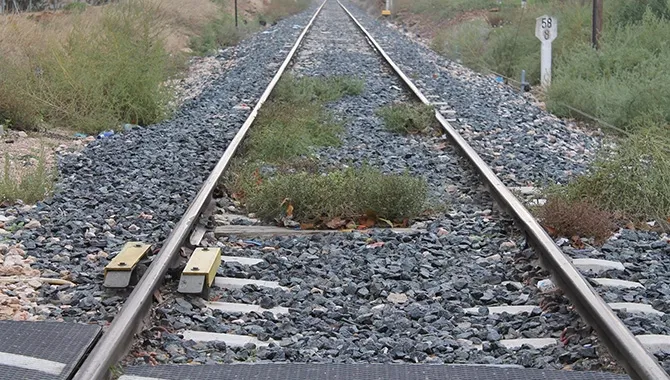 Vías del tren. EP